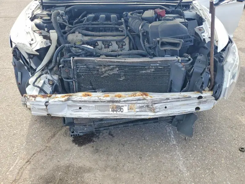 2012 FORD TAURUS LIMITED  