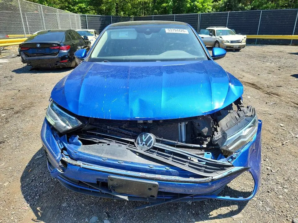 2024 VOLKSWAGEN JETTA SE  