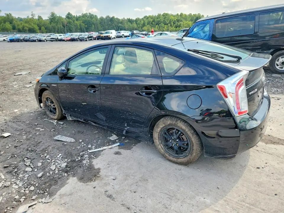 2015 TOYOTA PRIUS FOUR  