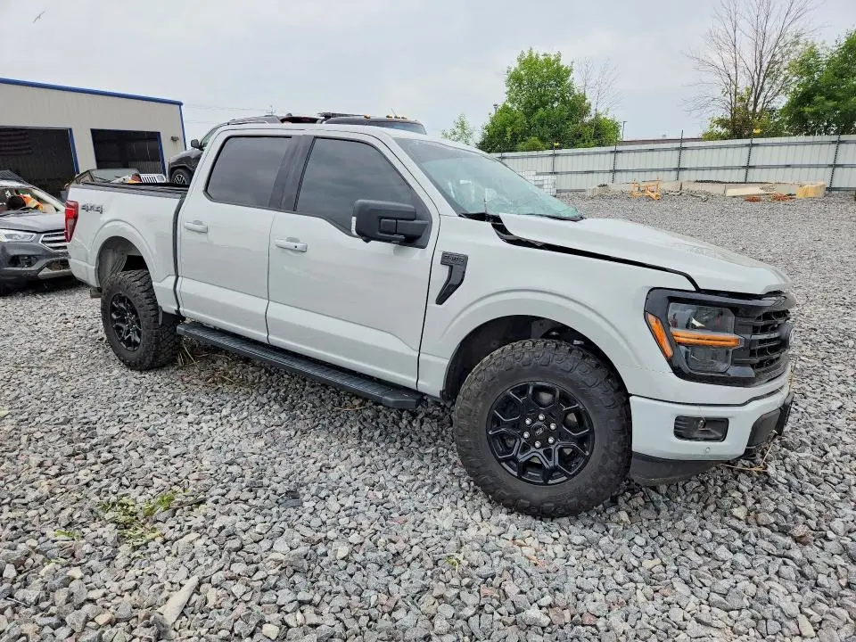 2024 FORD F150 XLT  