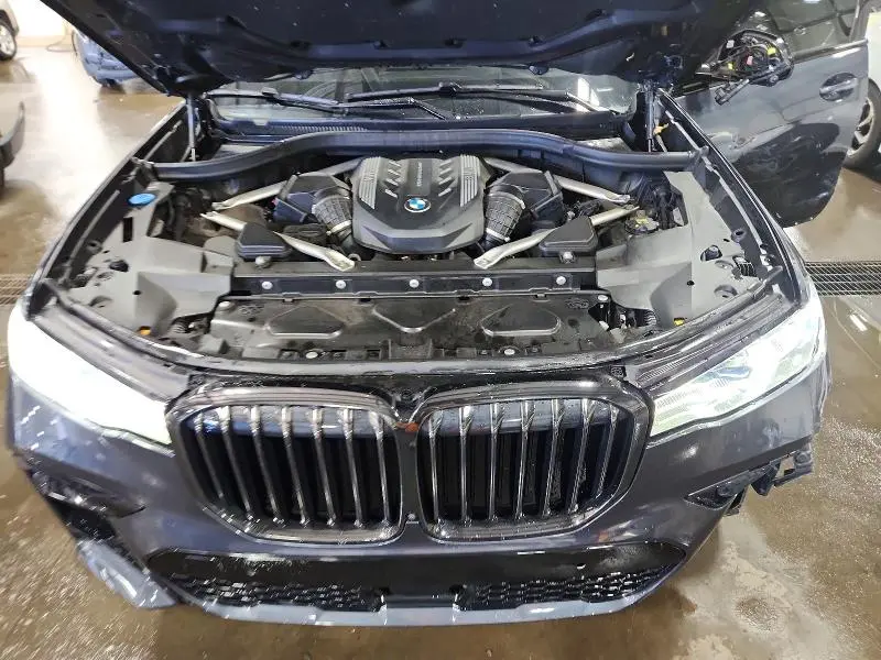 2022 BMW X7 M50I  