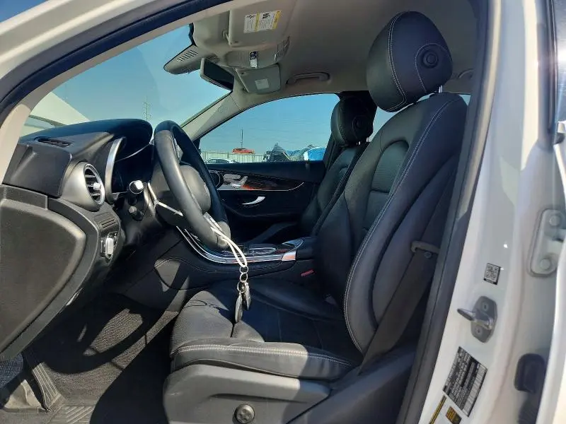 2020 MERCEDES-BENZ GLC 300  