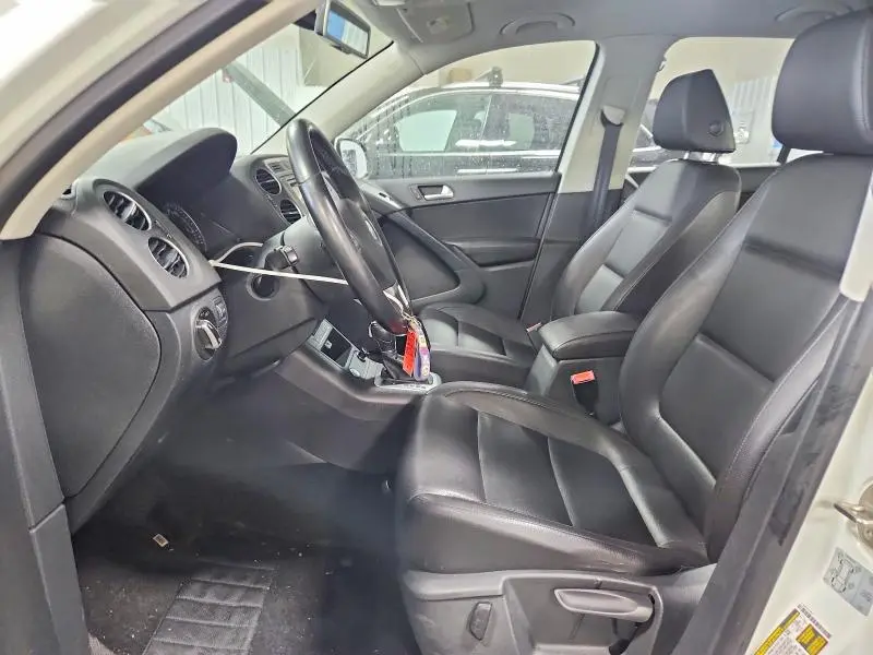 2016 VOLKSWAGEN TIGUAN S  
