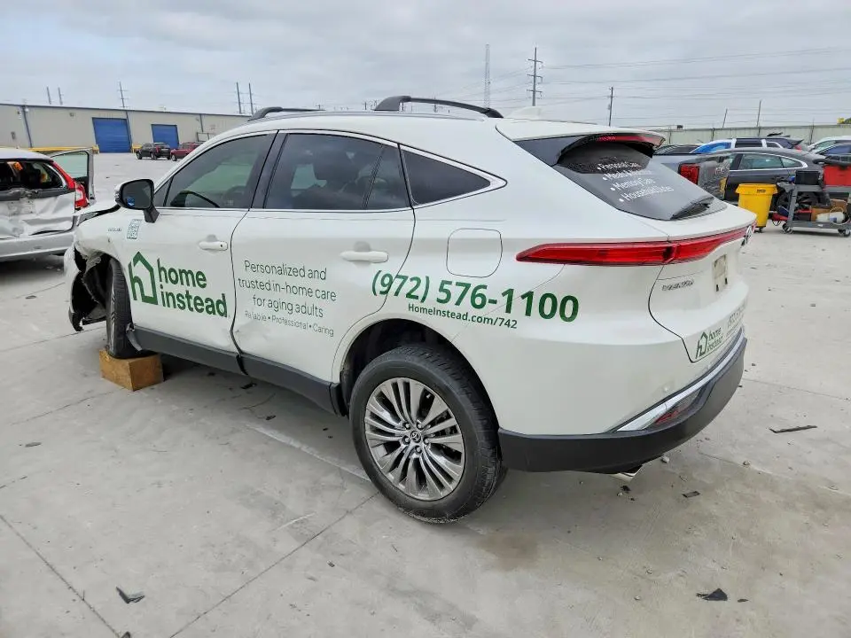2021 TOYOTA VENZA XLE  