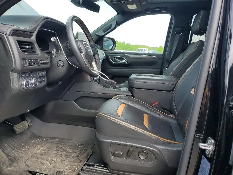 2024 GMC YUKON   