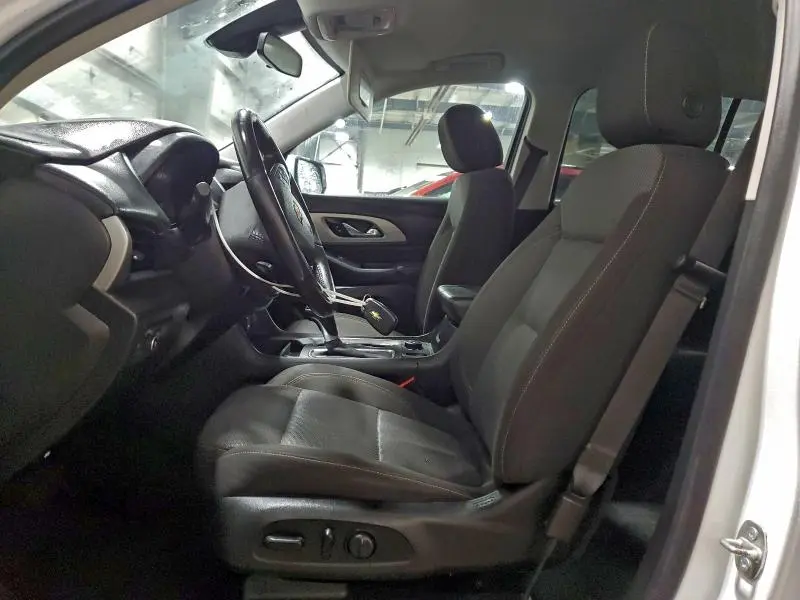 2020 CHEVROLET TRAVERSE LT  