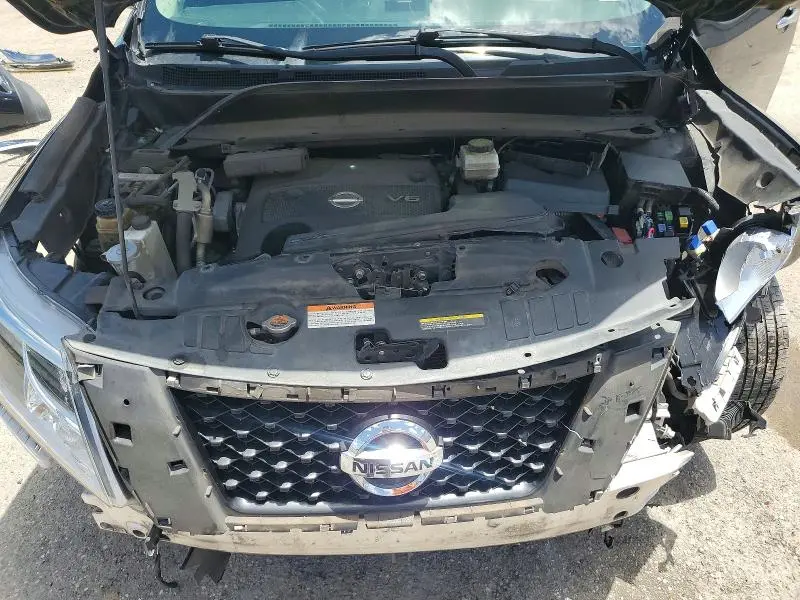 2015 NISSAN PATHFINDER SL  