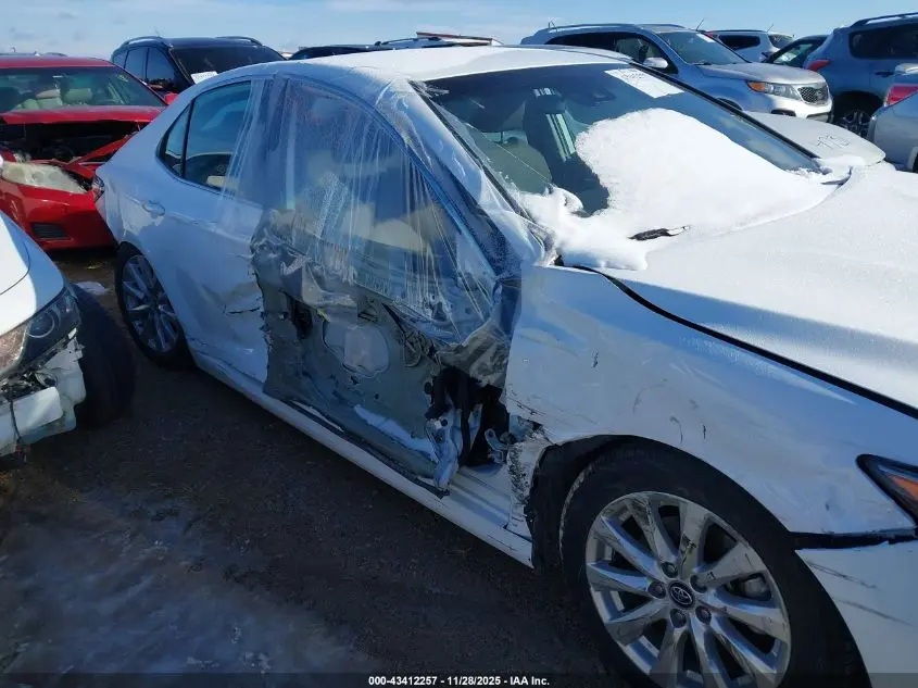 2019 TOYOTA CAMRY LE