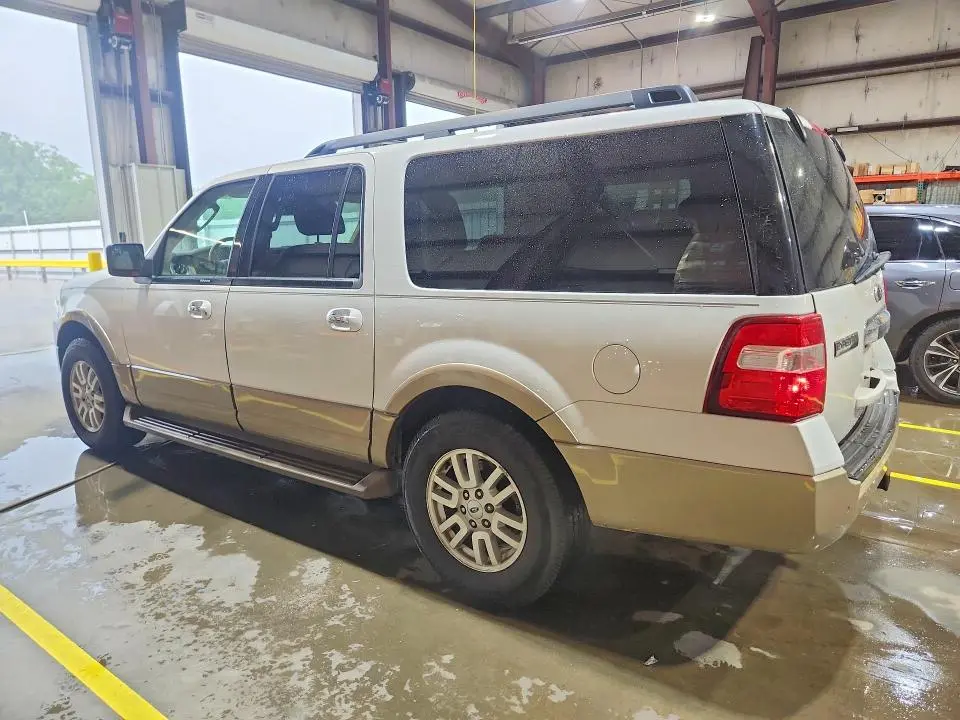 2013 FORD EXPEDITION EL XLT  