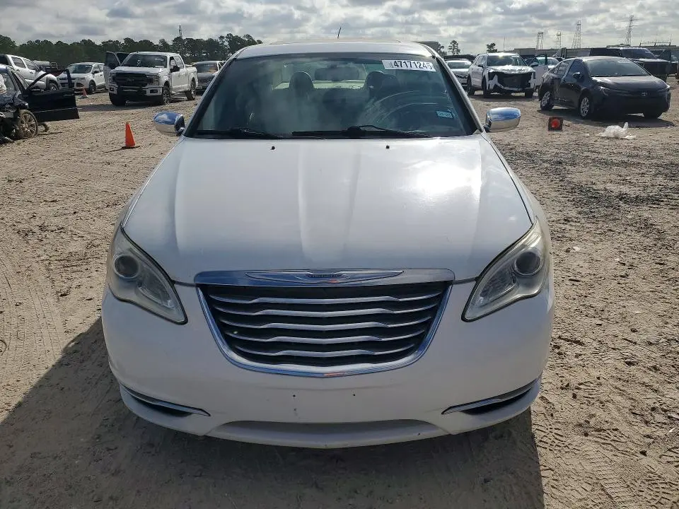 2011 CHRYSLER 200 LIMITED  