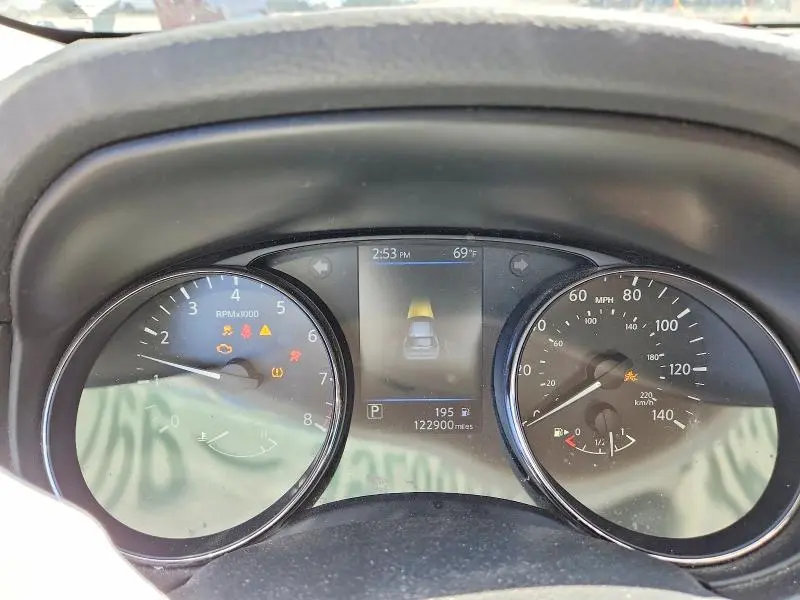 2018 NISSAN ROGUE SL  