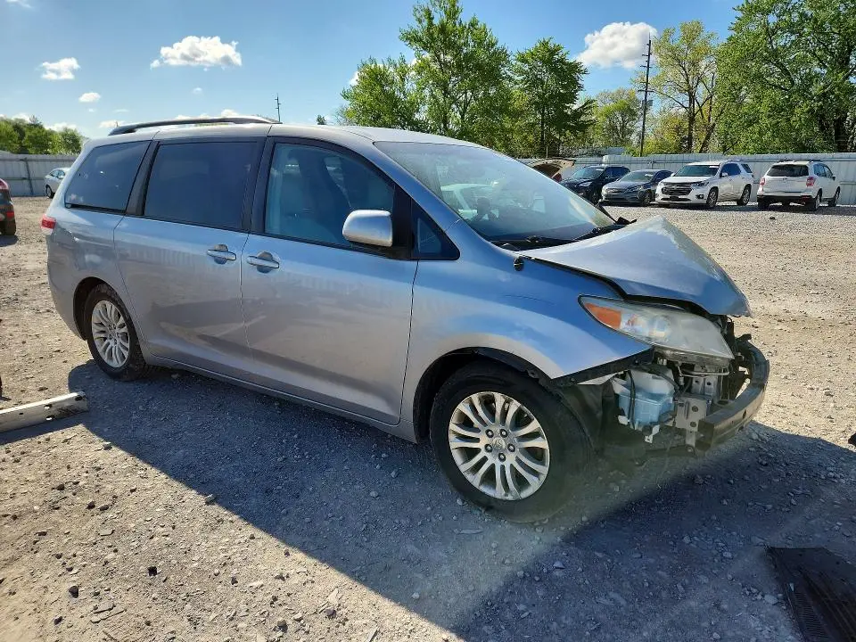 2011 TOYOTA SIENNA XLE 8-PASSENGER  