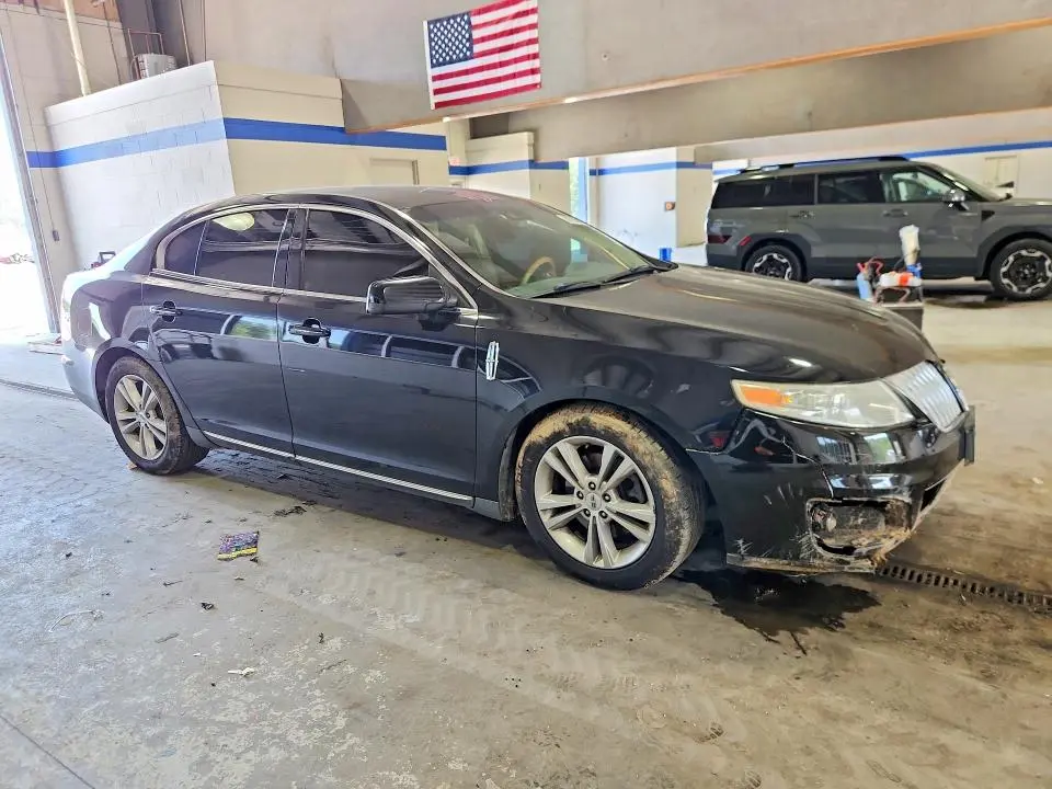 2011 LINCOLN MKS   