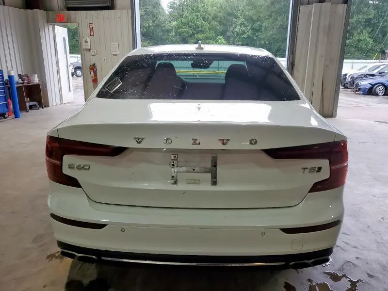 2021 VOLVO S60 T5 INSCRIPTION  