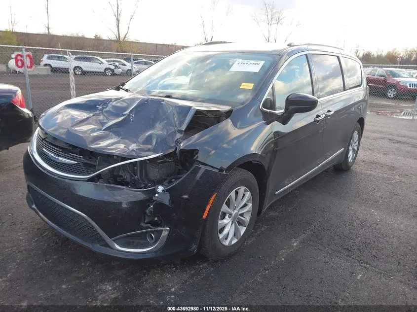 2018 CHRYSLER PACIFICA TOURING L