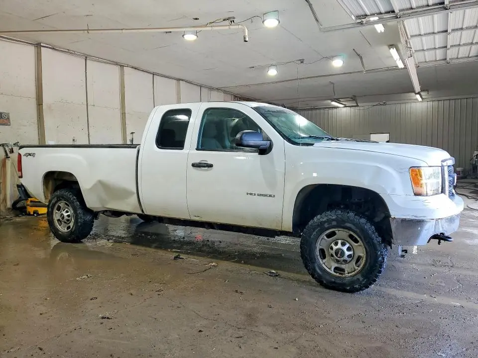 2013 GMC SIERRA K2500 HEAVY DUTY  