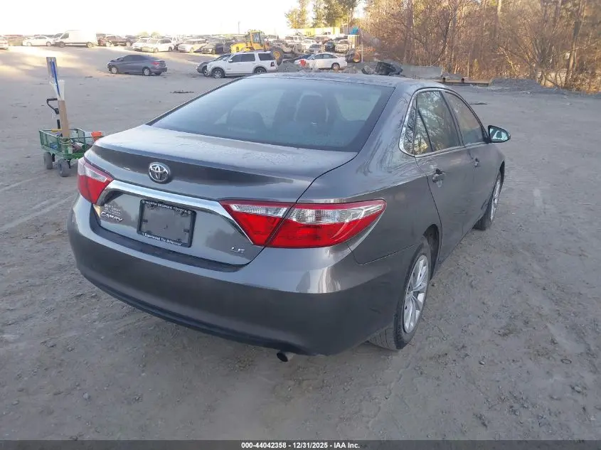 2015 TOYOTA CAMRY LE