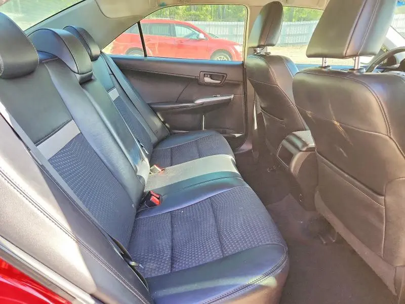 2014 TOYOTA CAMRY SE  