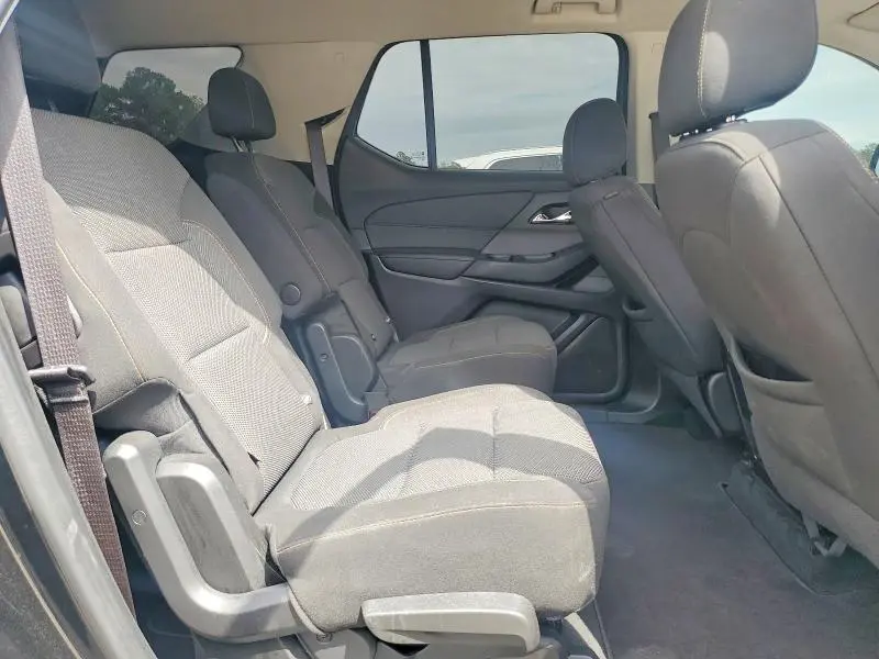 2021 CHEVROLET TRAVERSE LT  