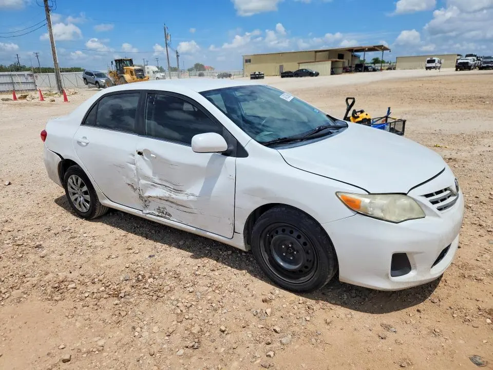 2013 TOYOTA COROLLA LE  