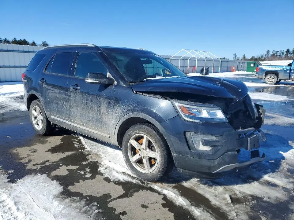 2017 FORD EXPLORER XLT  