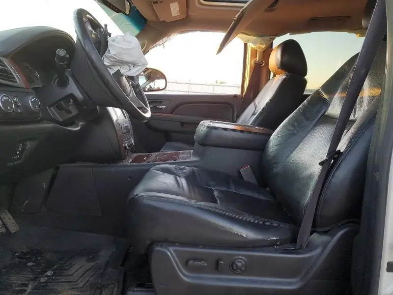 2012 CHEVROLET SUBURBAN K1500 LTZ  