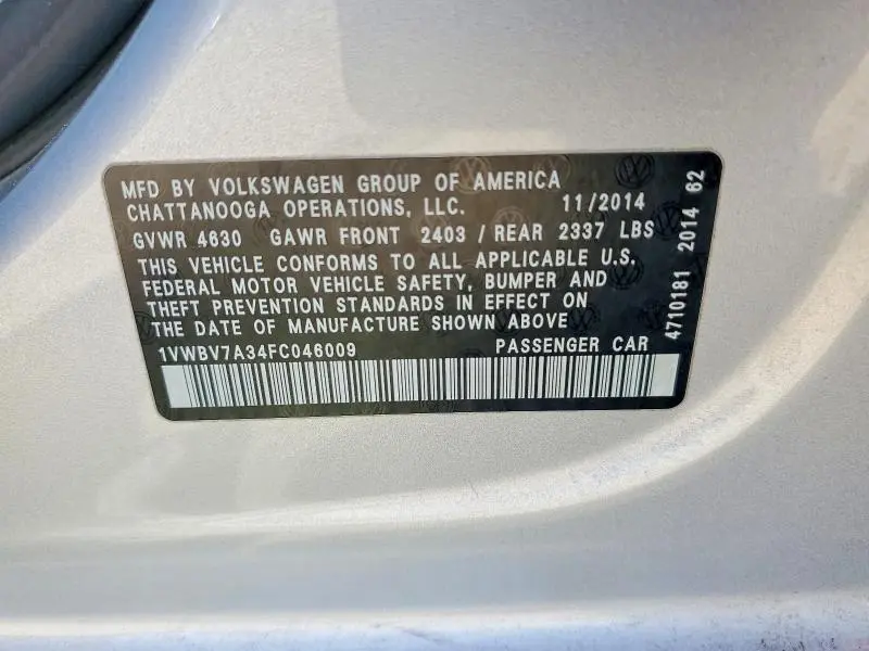 2015 VOLKSWAGEN PASSAT SE  