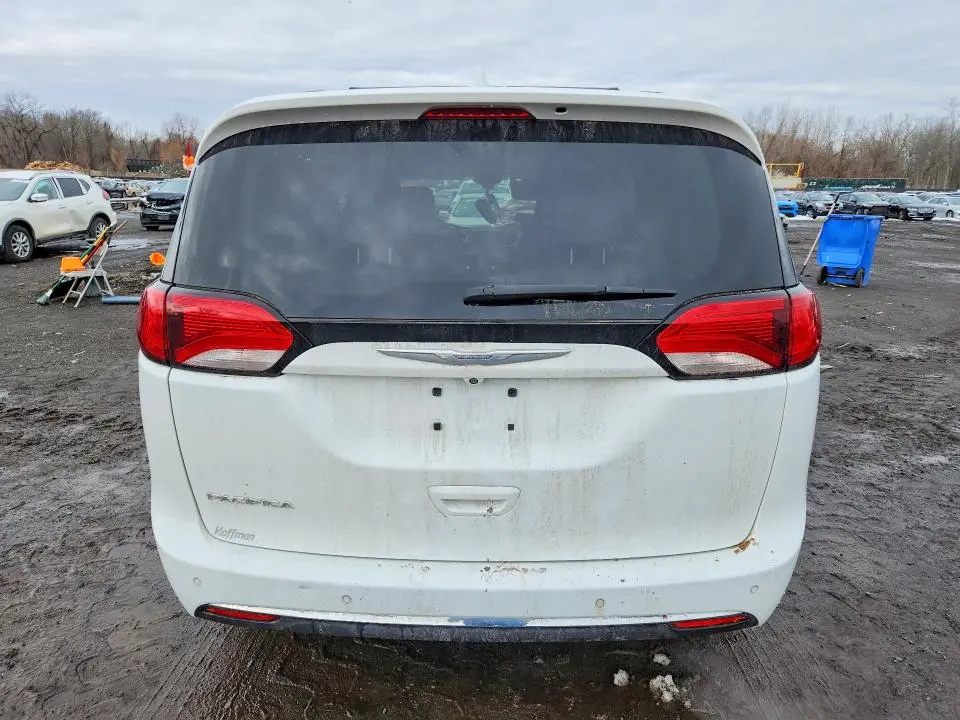 2017 CHRYSLER PACIFICA TOURING L  