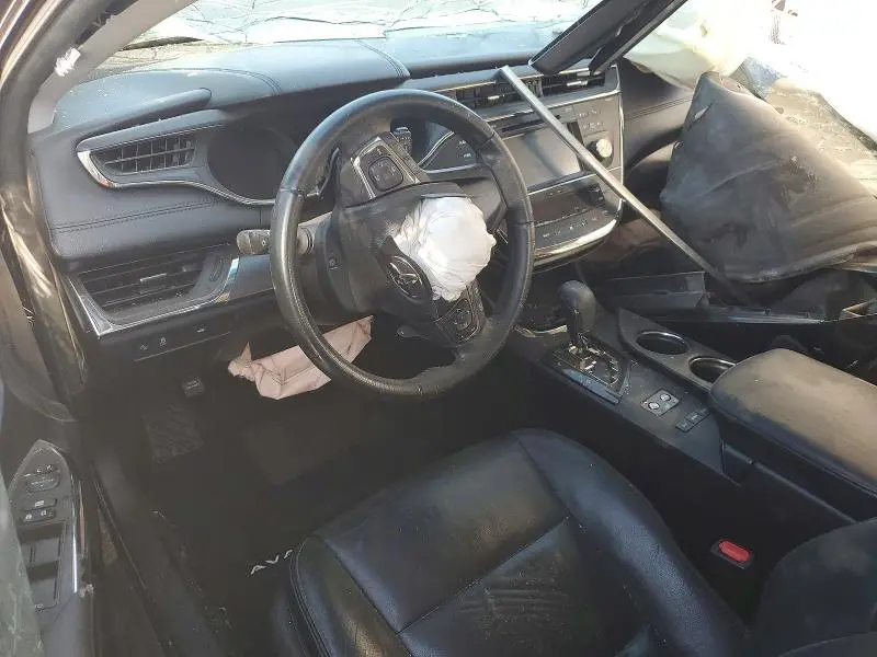 2017 TOYOTA AVALON XLE  