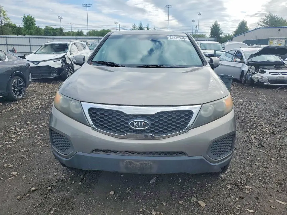 2011 KIA SORENTO LX  