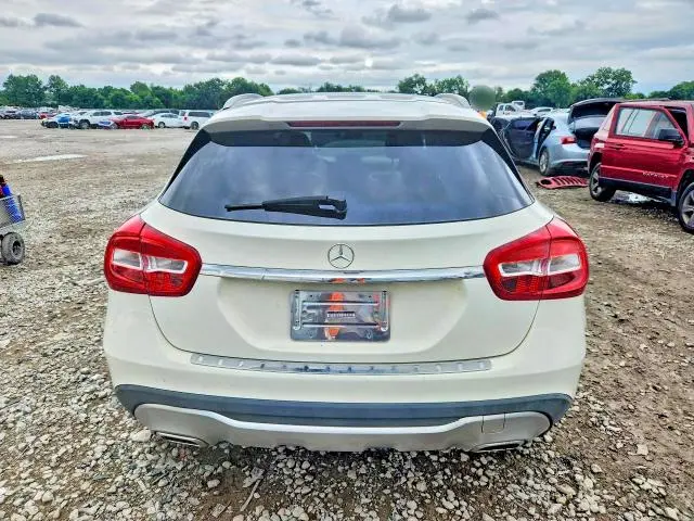 2018 MERCEDES-BENZ GLA 250  