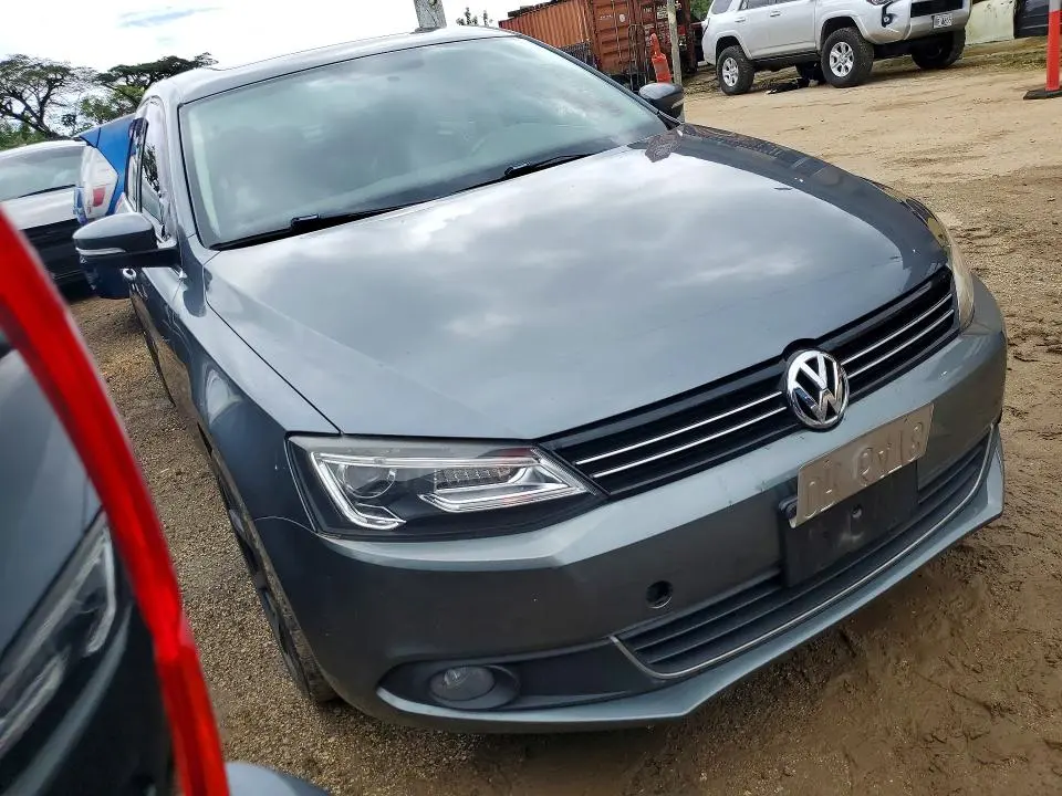 2013 VOLKSWAGEN JETTA TDI  