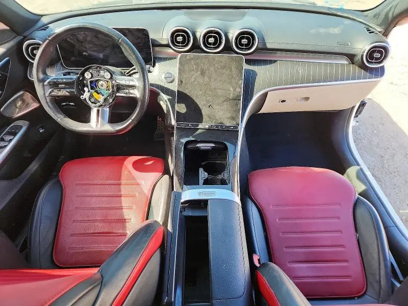 2024 MERCEDES-BENZ C 300  