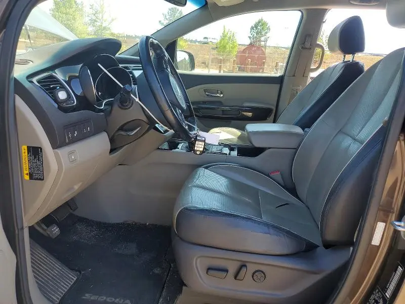 2016 KIA SEDONA SX  