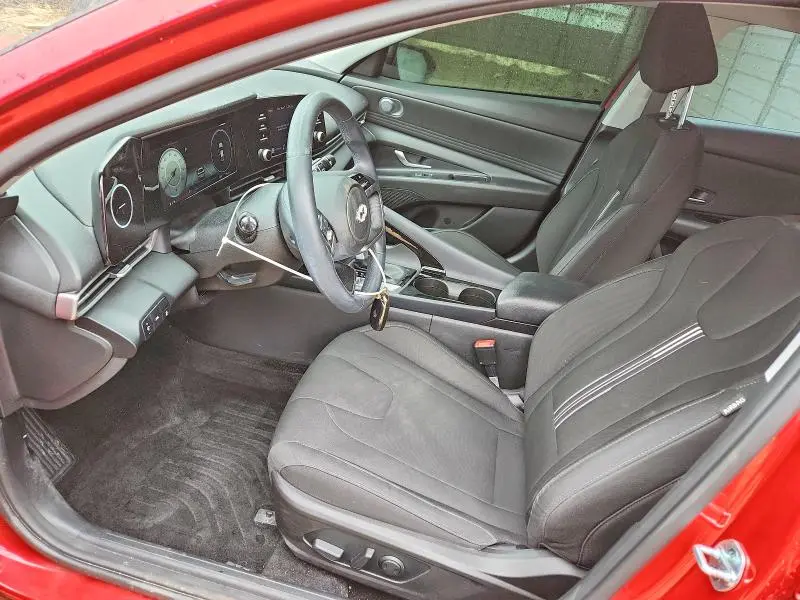 2021 HYUNDAI ELANTRA SEL  
