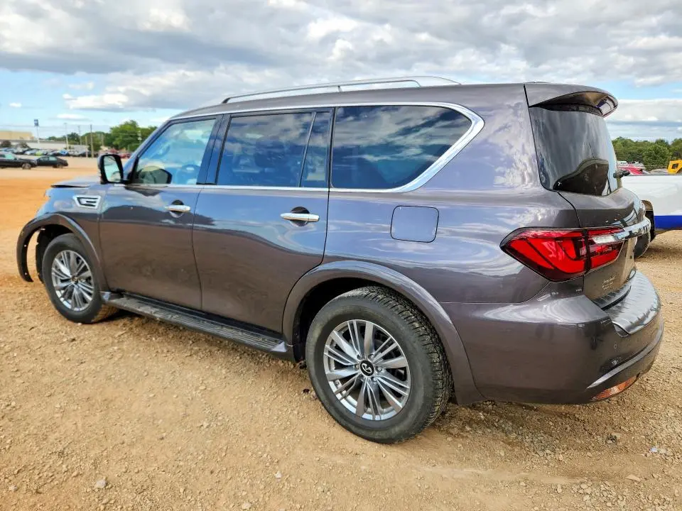 2023 INFINITI QX80 LUXE  