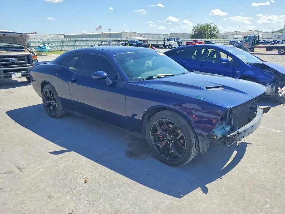 2015 DODGE CHALLENGER SXT PLUS  
