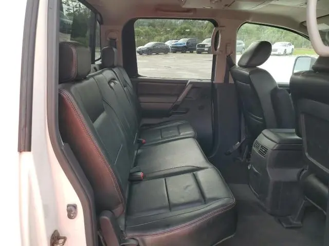 2011 NISSAN TITAN S  