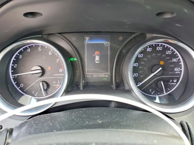 2019 TOYOTA CAMRY SE  