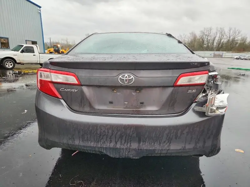 2014 TOYOTA CAMRY L  