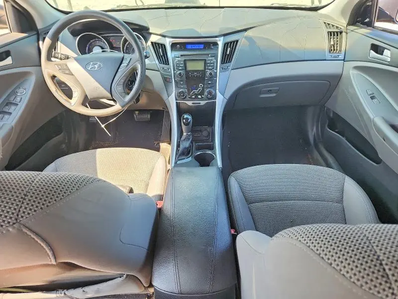 2011 HYUNDAI SONATA GLS  