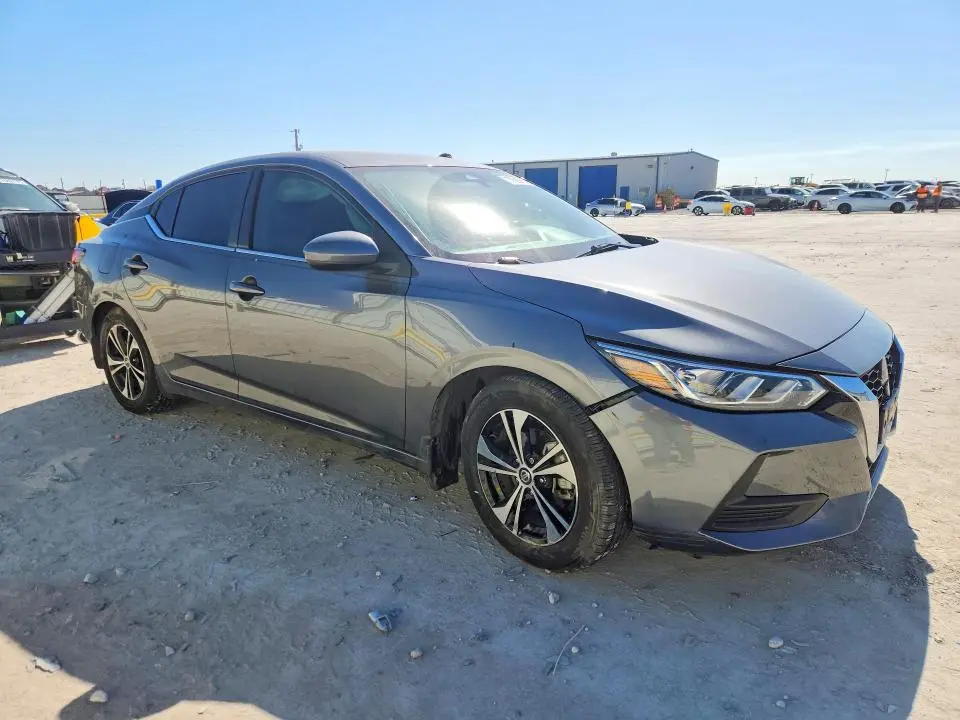 2022 NISSAN SENTRA SV  