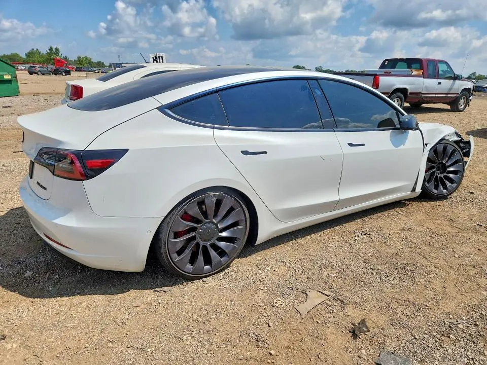 2021 TESLA MODEL 3   