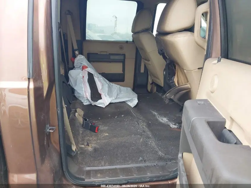 2011 FORD F-250 LARIAT