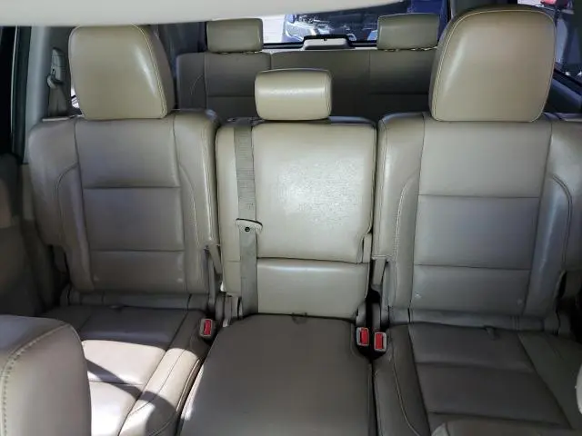2014 NISSAN ARMADA SV  