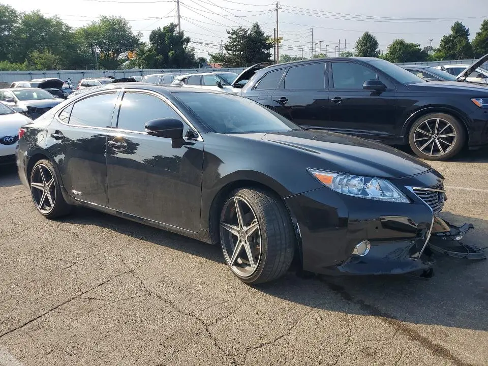 2013 LEXUS ES 300H  