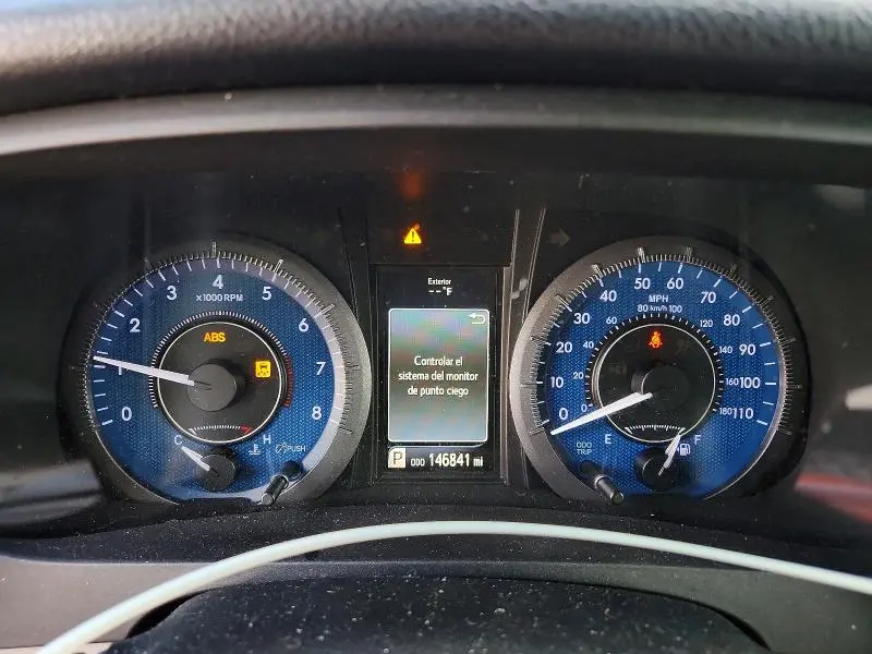 2015 TOYOTA SIENNA XLE 8-PASSENGER  