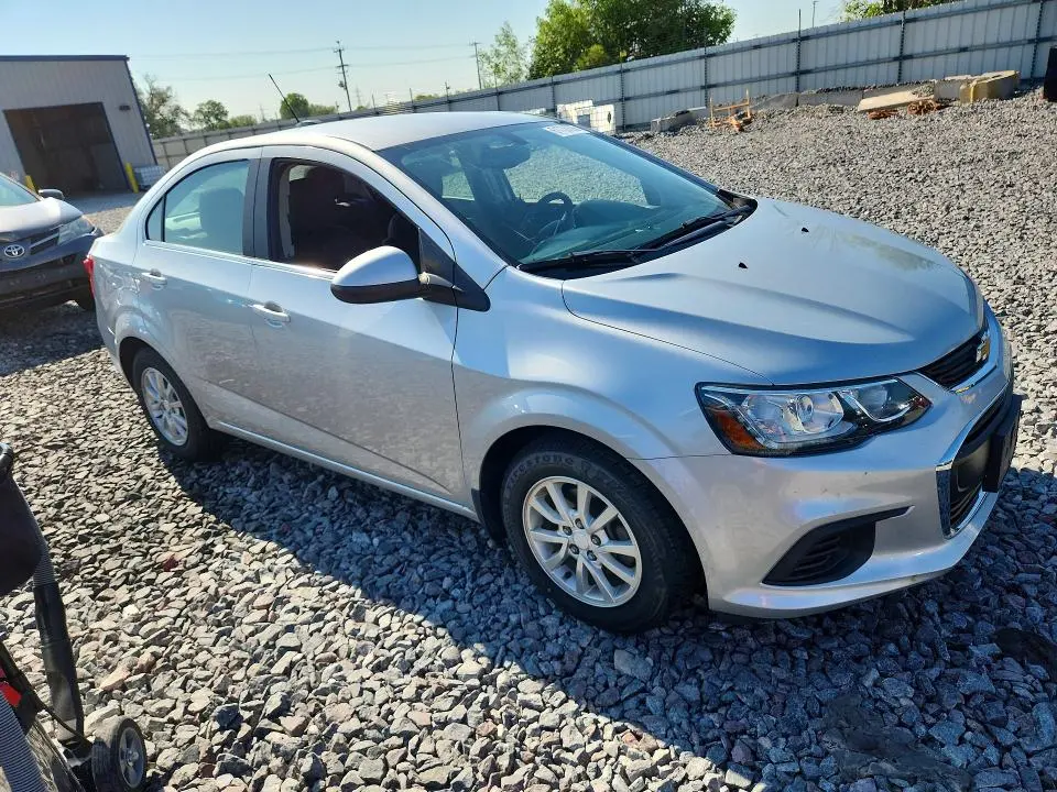 2017 CHEVROLET SONIC LT  
