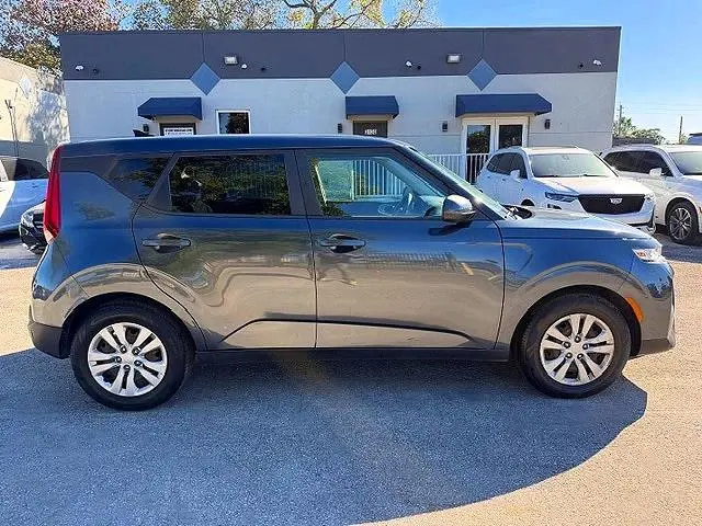 2020 KIA SOUL LX  