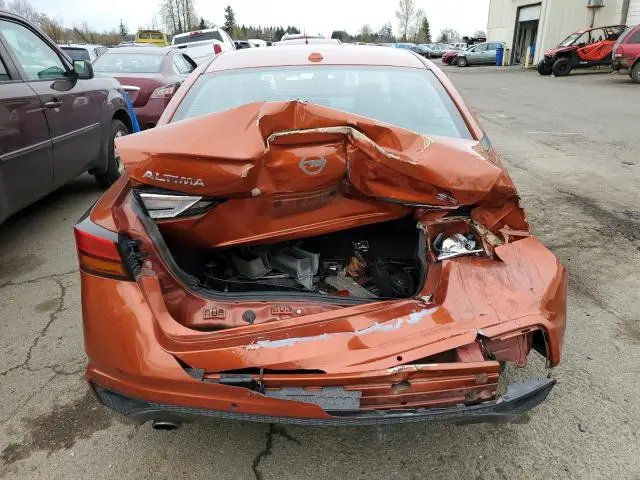 2022 NISSAN ALTIMA SR  